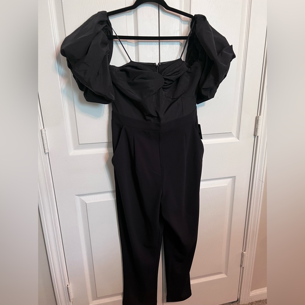 NEW EXPRESS $118 BLACK OFF THE SHOULDER REMOVABLE PUFF SLEEVE JUMPSUIT SZ 12 - Picture 6 of 11